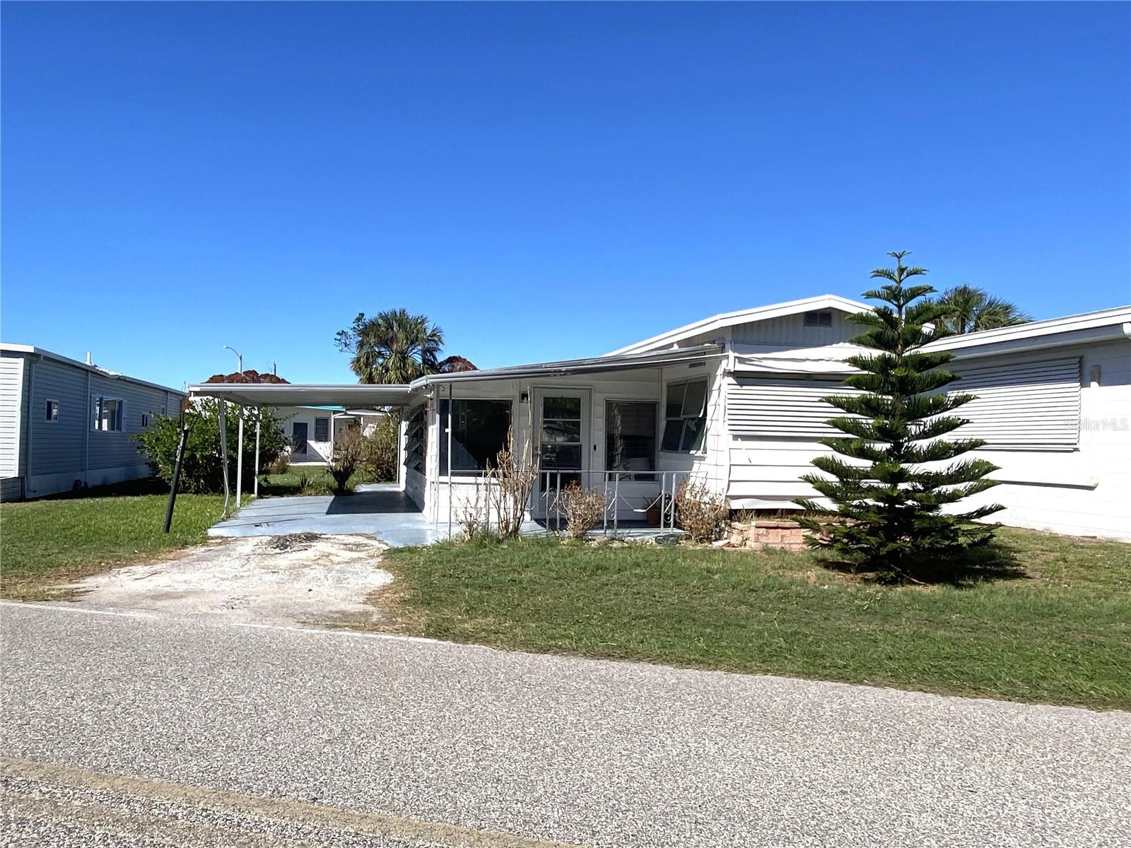 2205 69TH AVE W, BRADENTON, FL, 34207