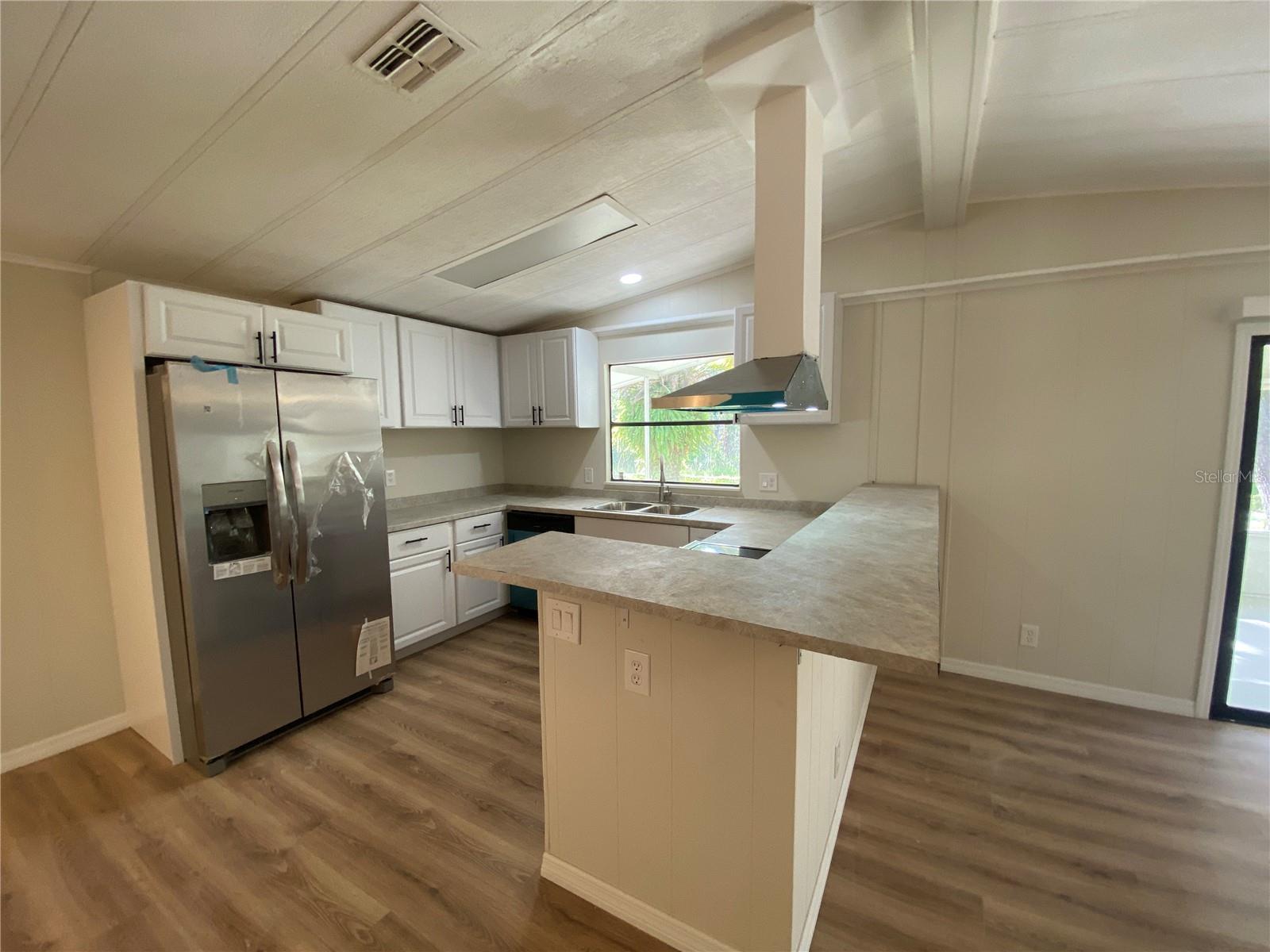 10040 JUNGLE ST, NEW PORT RICHEY, FL, 34654
