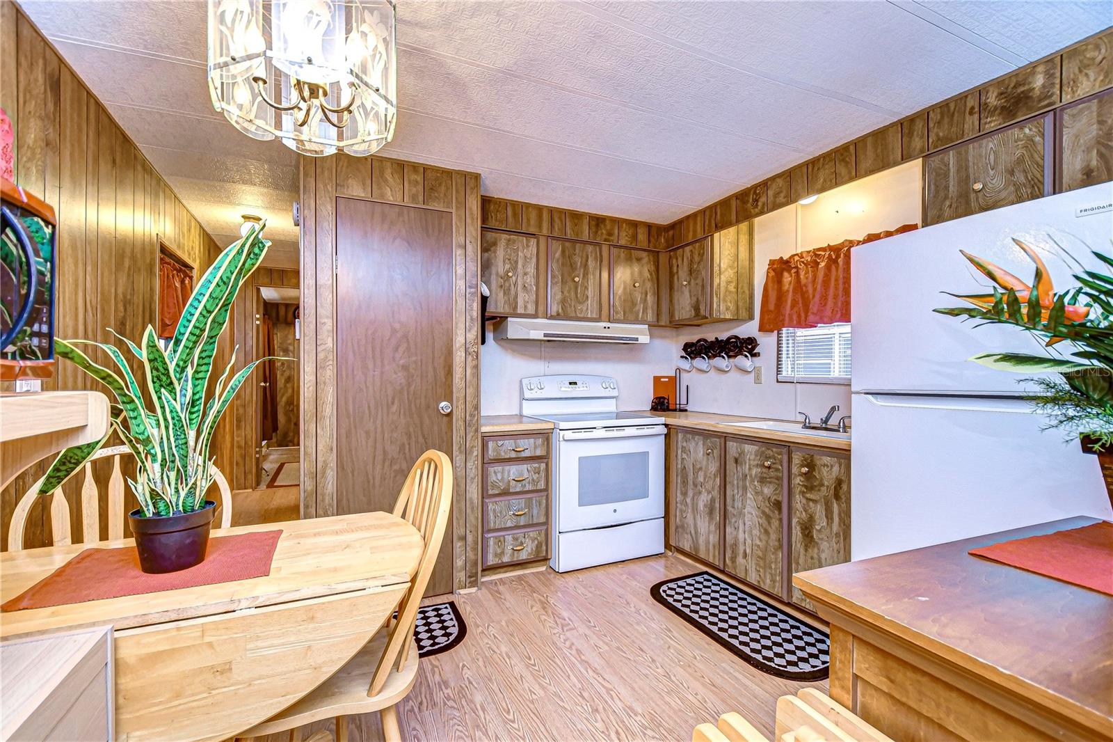 6049 MINERVA ST, ZEPHYRHILLS, FL, 33542