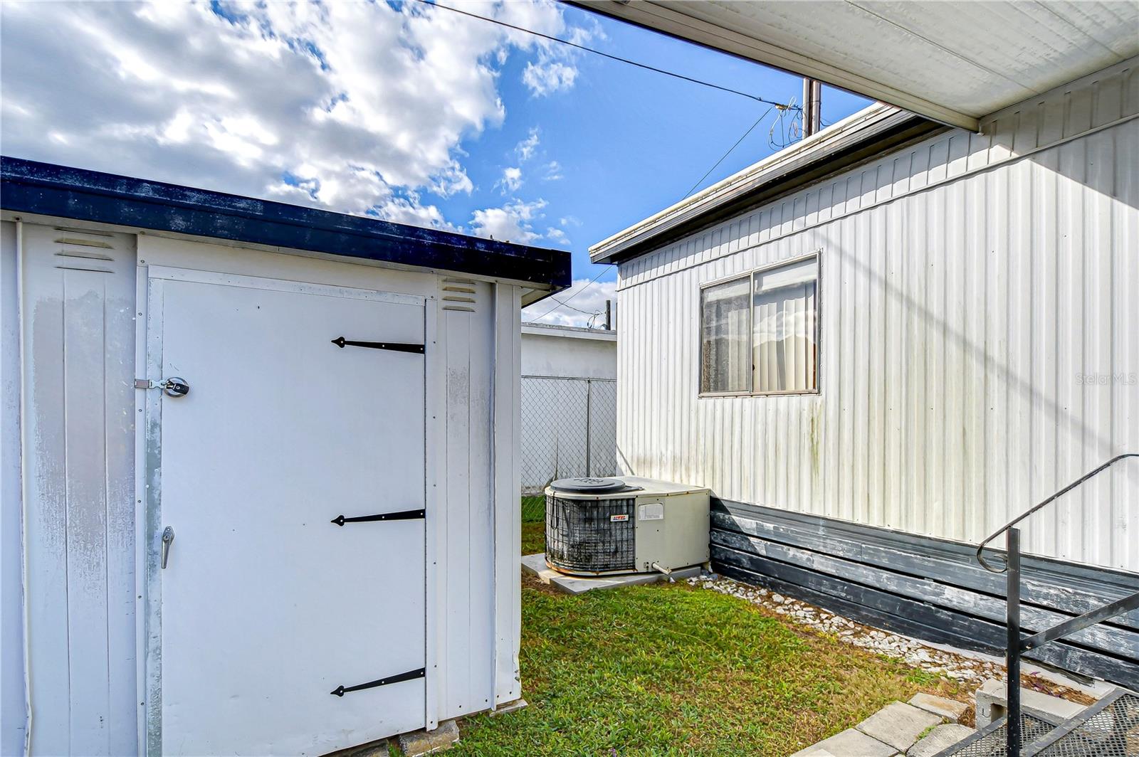 6049 MINERVA ST, ZEPHYRHILLS, FL, 33542