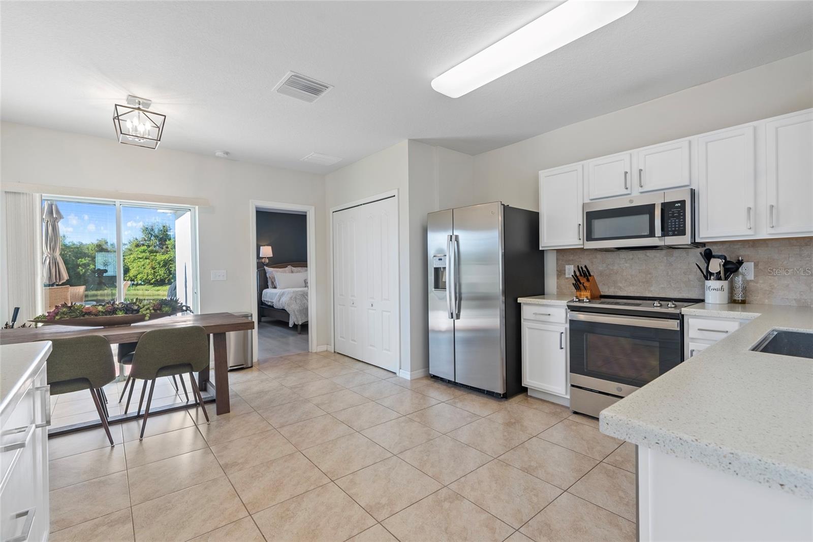 11905 GRAND KEMPSTON DR, GIBSONTON, FL, 33534