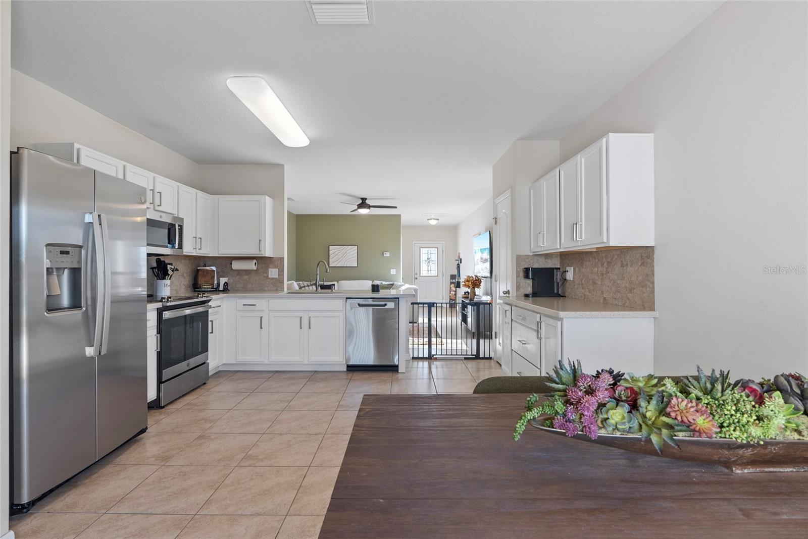 11905 GRAND KEMPSTON DR, GIBSONTON, FL, 33534
