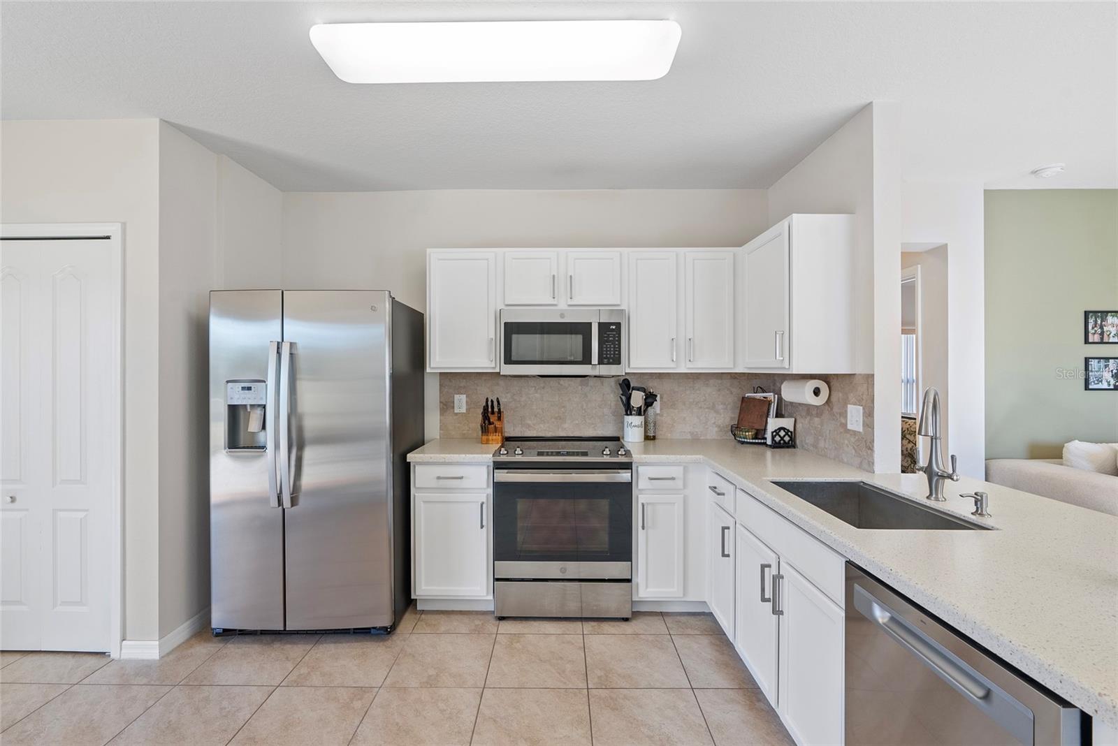 11905 GRAND KEMPSTON DR, GIBSONTON, FL, 33534