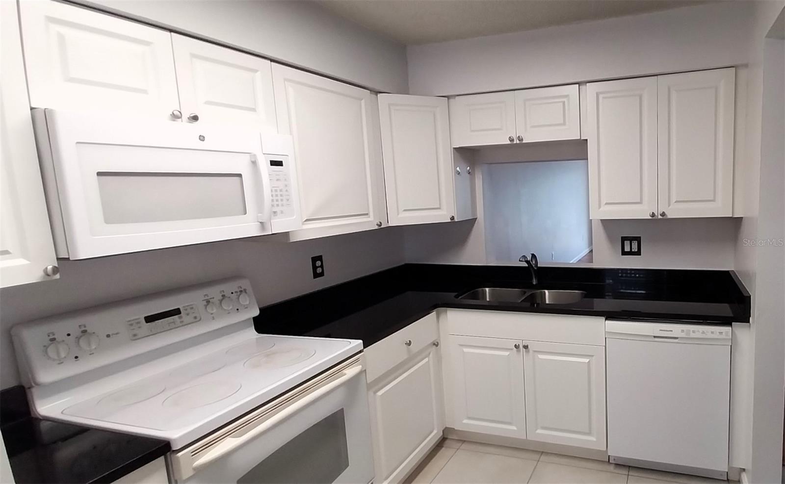 7294 CLOISTER DR #8, SARASOTA, FL, 34231
