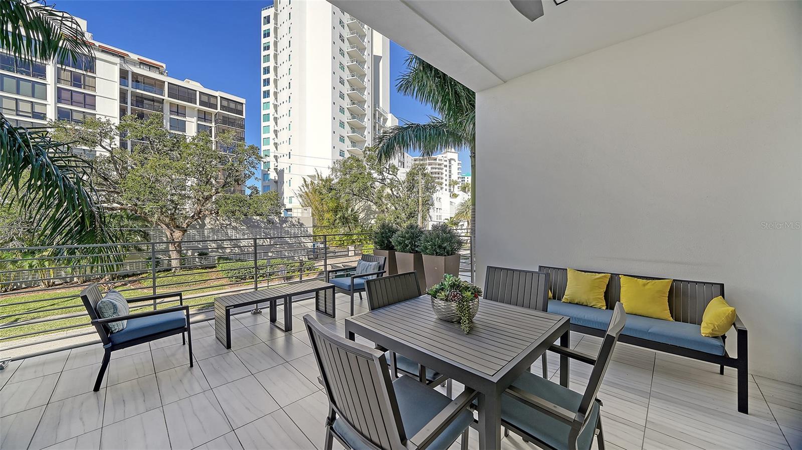 711 S PALM AVE #203, SARASOTA, FL, 34236