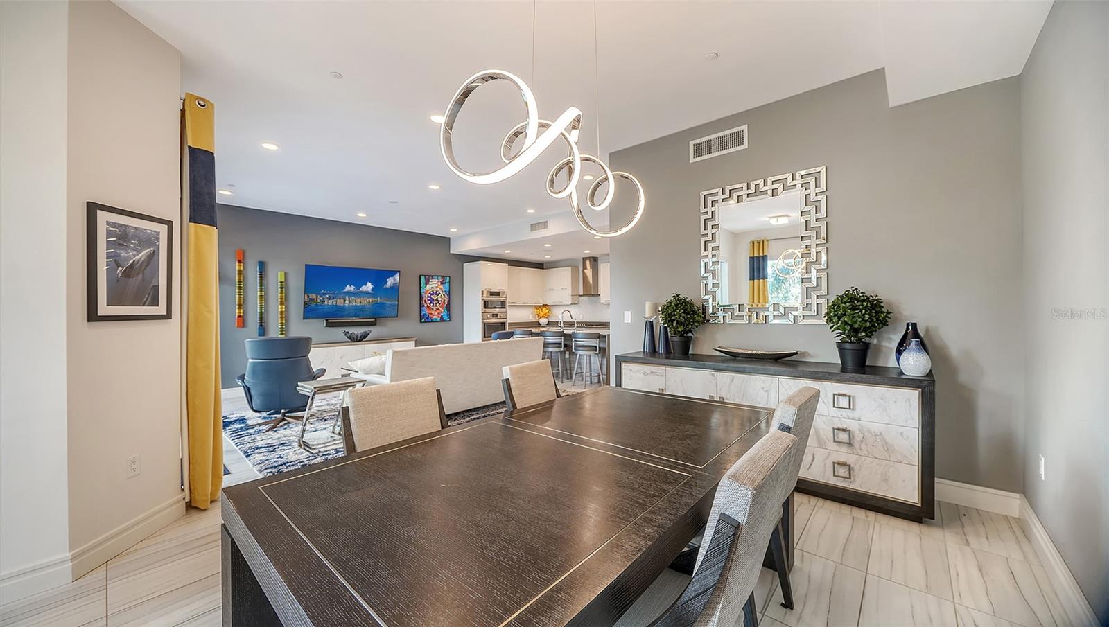 711 S PALM AVE #203, SARASOTA, FL, 34236