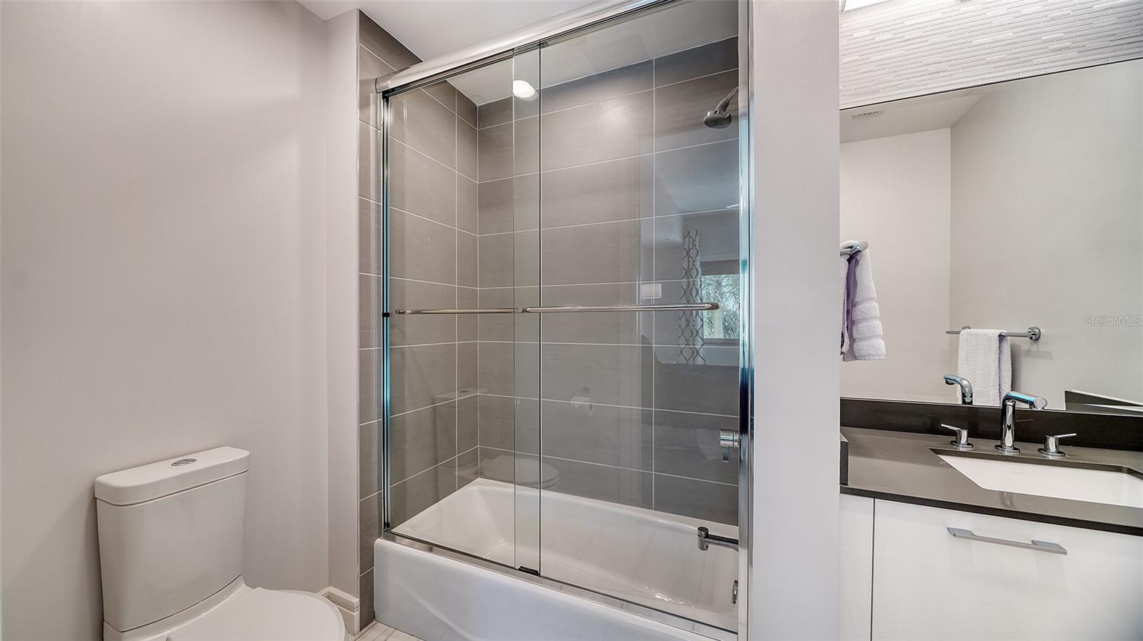 711 S PALM AVE #203, SARASOTA, FL, 34236
