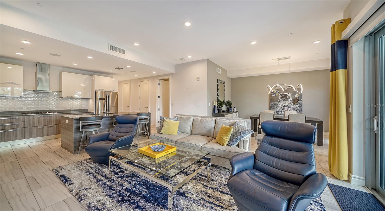 711 S PALM AVE #203, SARASOTA, FL, 34236