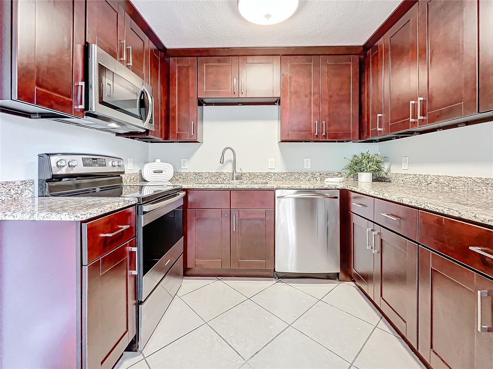 516 64TH ST S, ST PETERSBURG, FL, 33707
