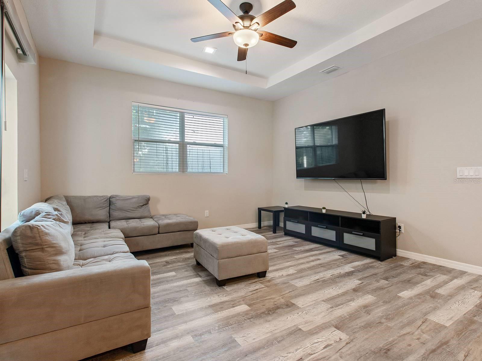 6904 E 18TH AVE, TAMPA, FL, 33619