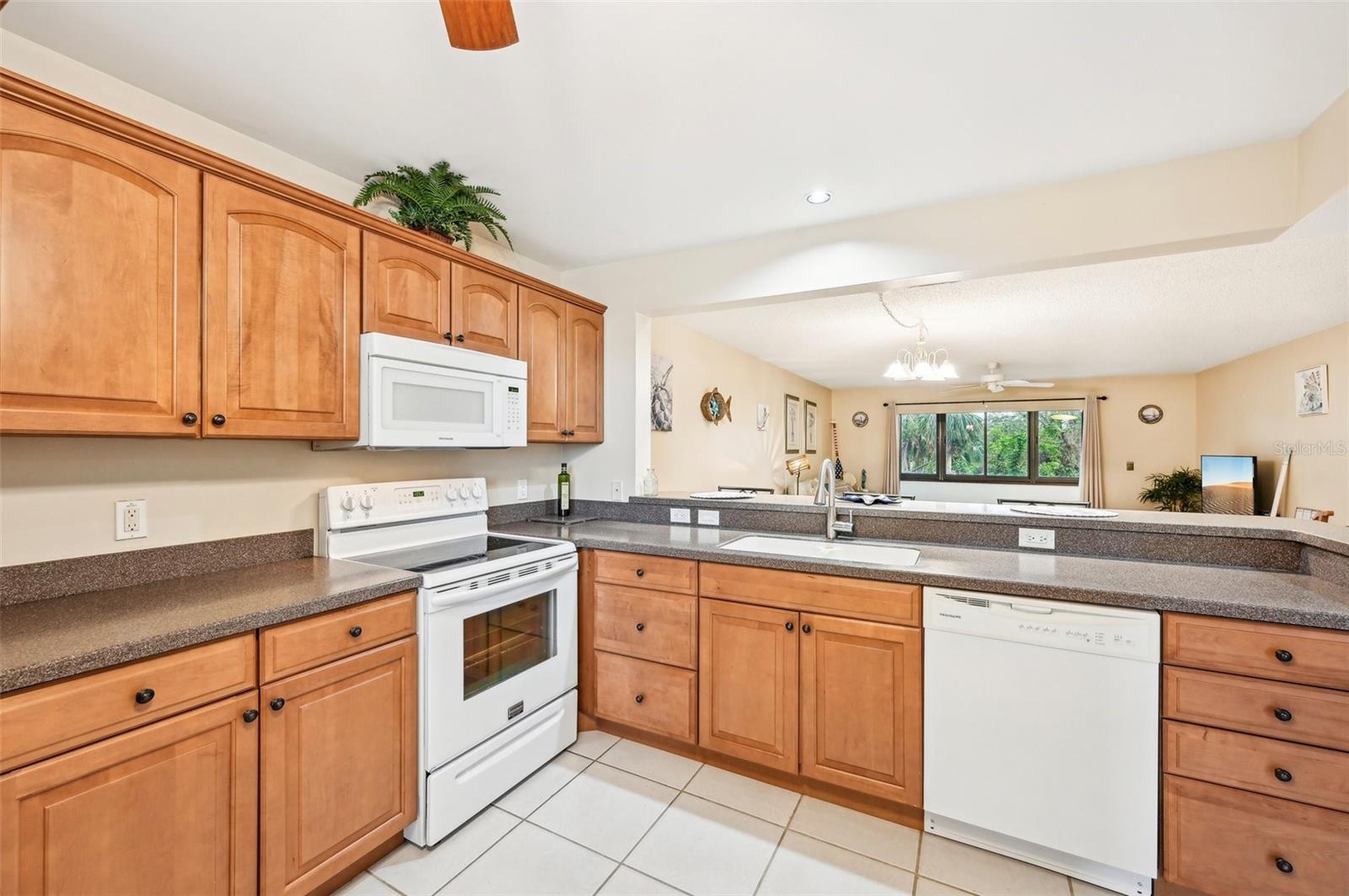 434 PALM TREE DR #434, BRADENTON, FL, 34210