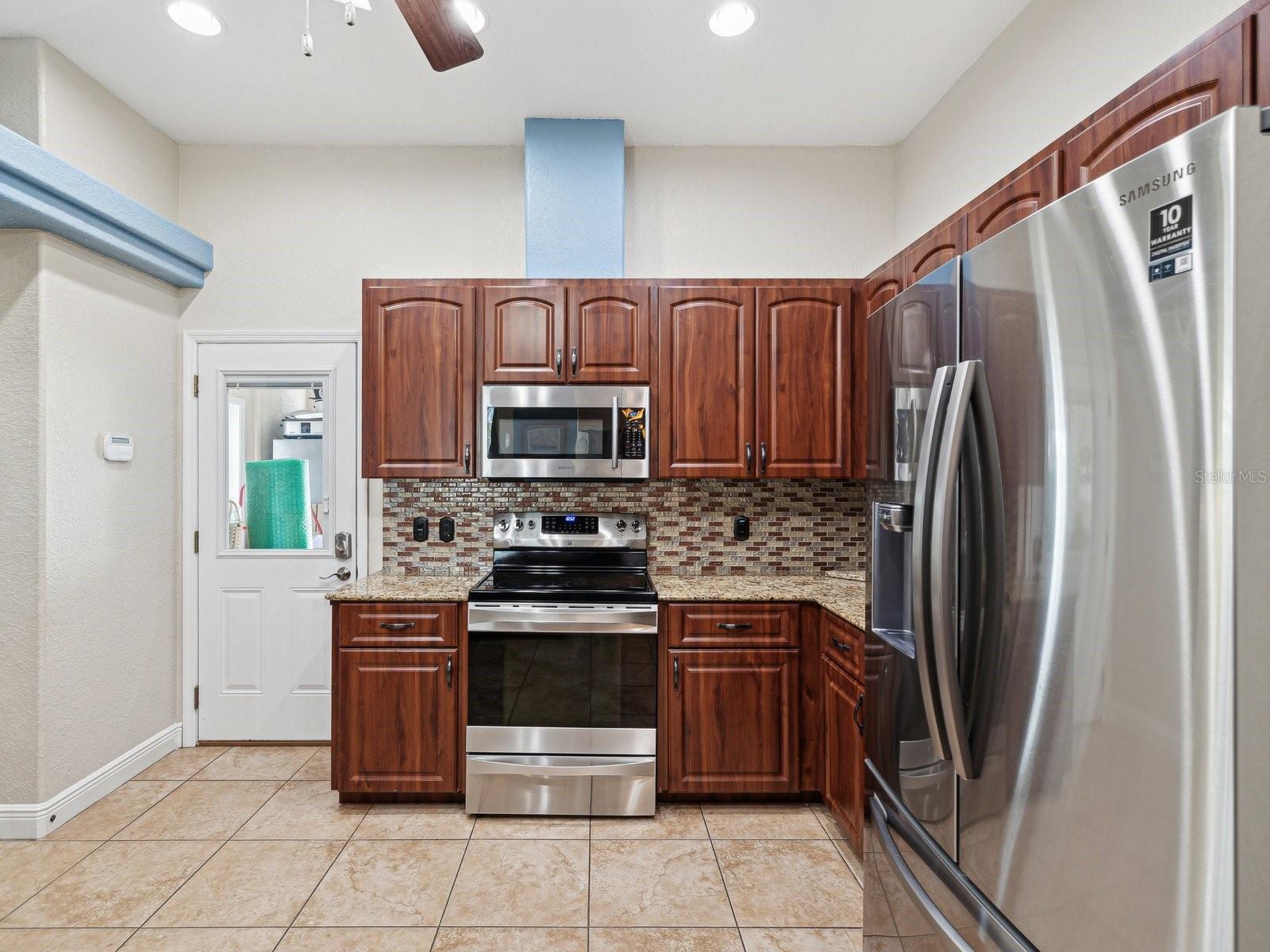 18134 POWERLINE RD, DADE CITY, FL, 33523