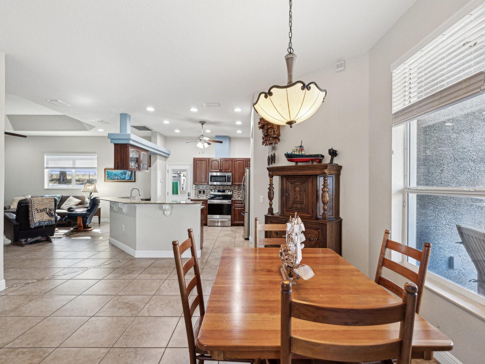 18134 POWERLINE RD, DADE CITY, FL, 33523