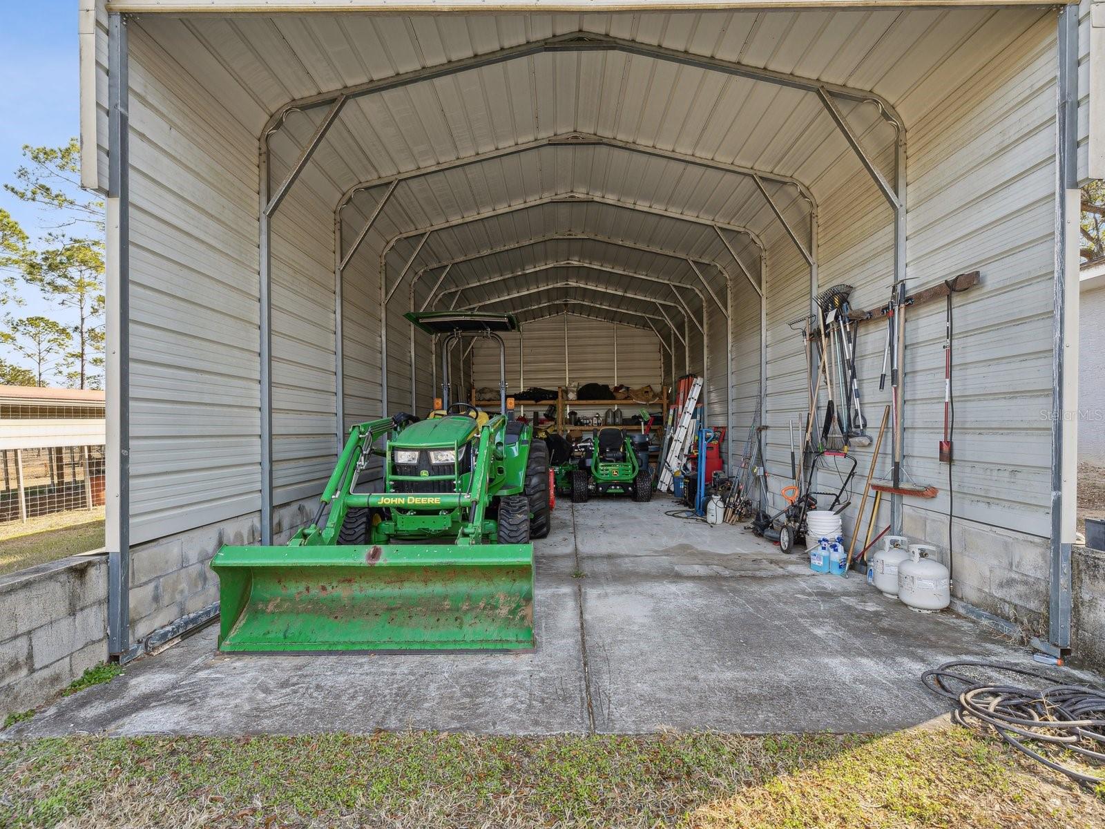 18134 POWERLINE RD, DADE CITY, FL, 33523
