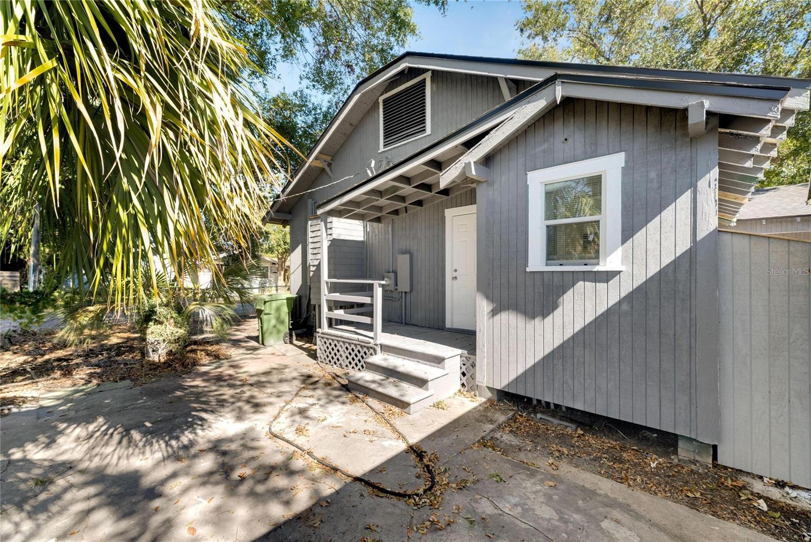 907 E NORTH BAY ST, TAMPA, FL, 33603