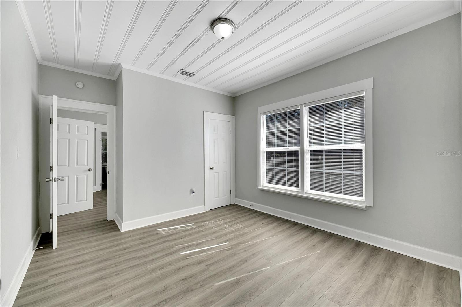907 E NORTH BAY ST, TAMPA, FL, 33603