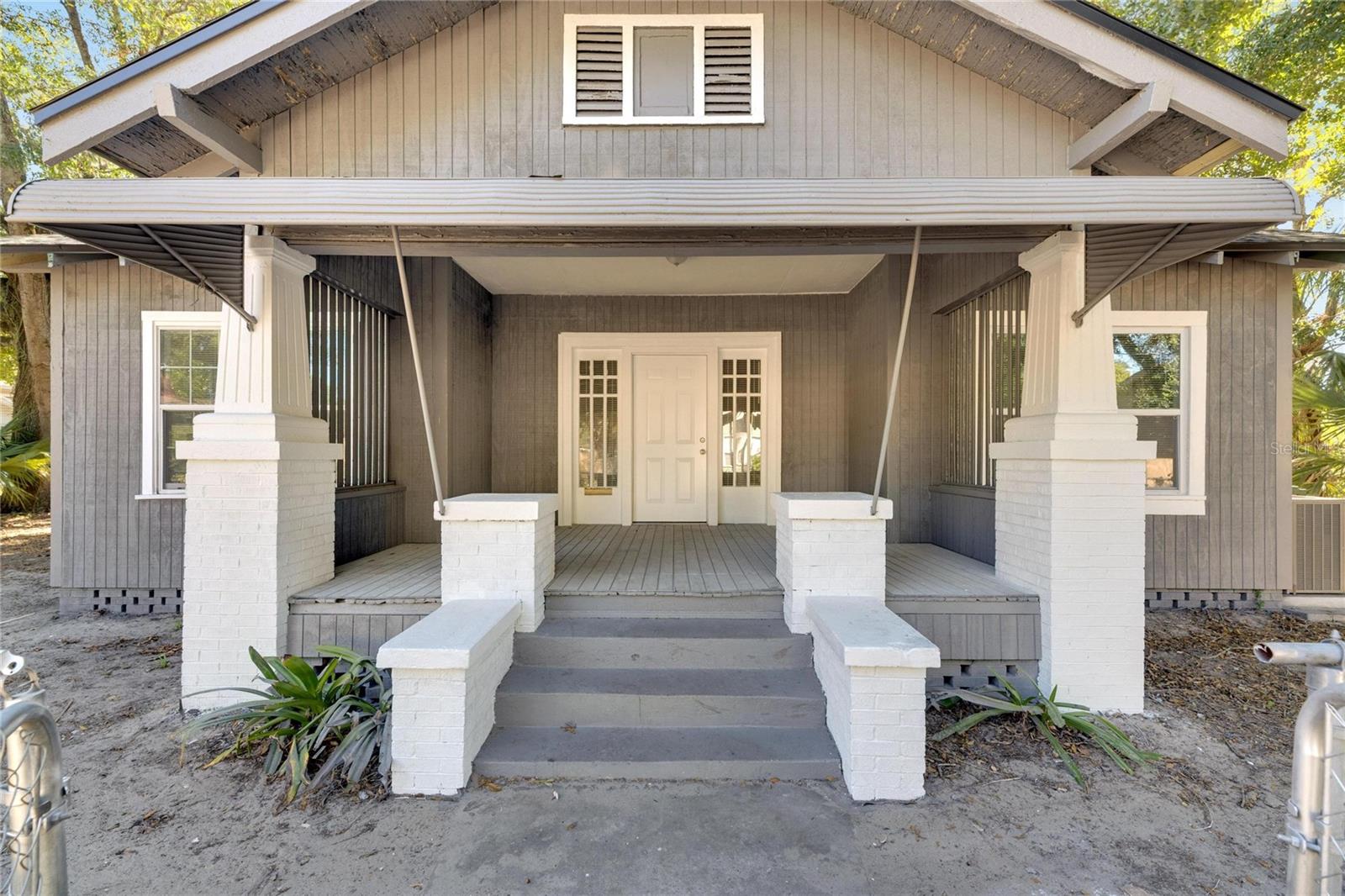 907 E NORTH BAY ST, TAMPA, FL, 33603