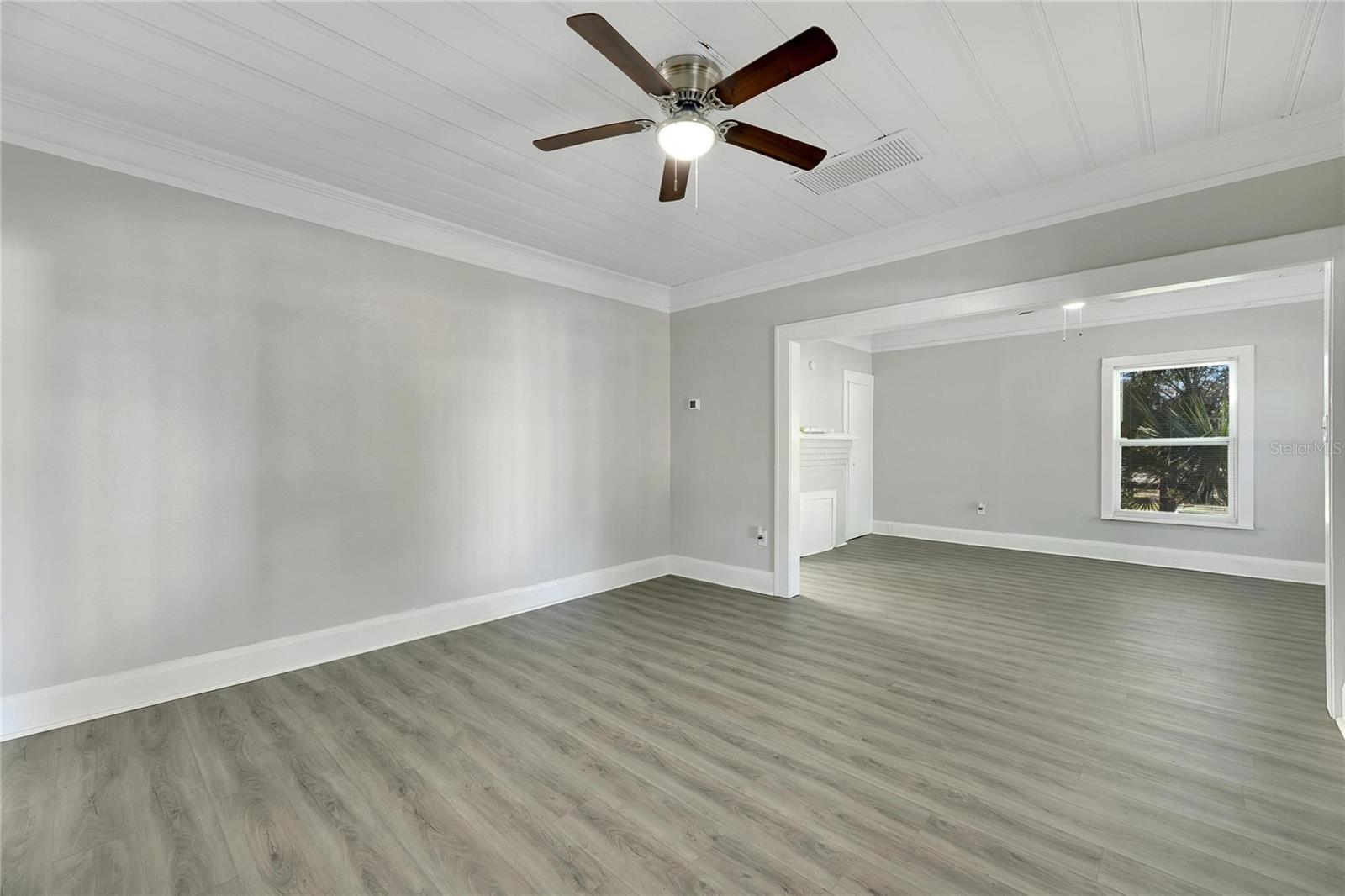 907 E NORTH BAY ST, TAMPA, FL, 33603
