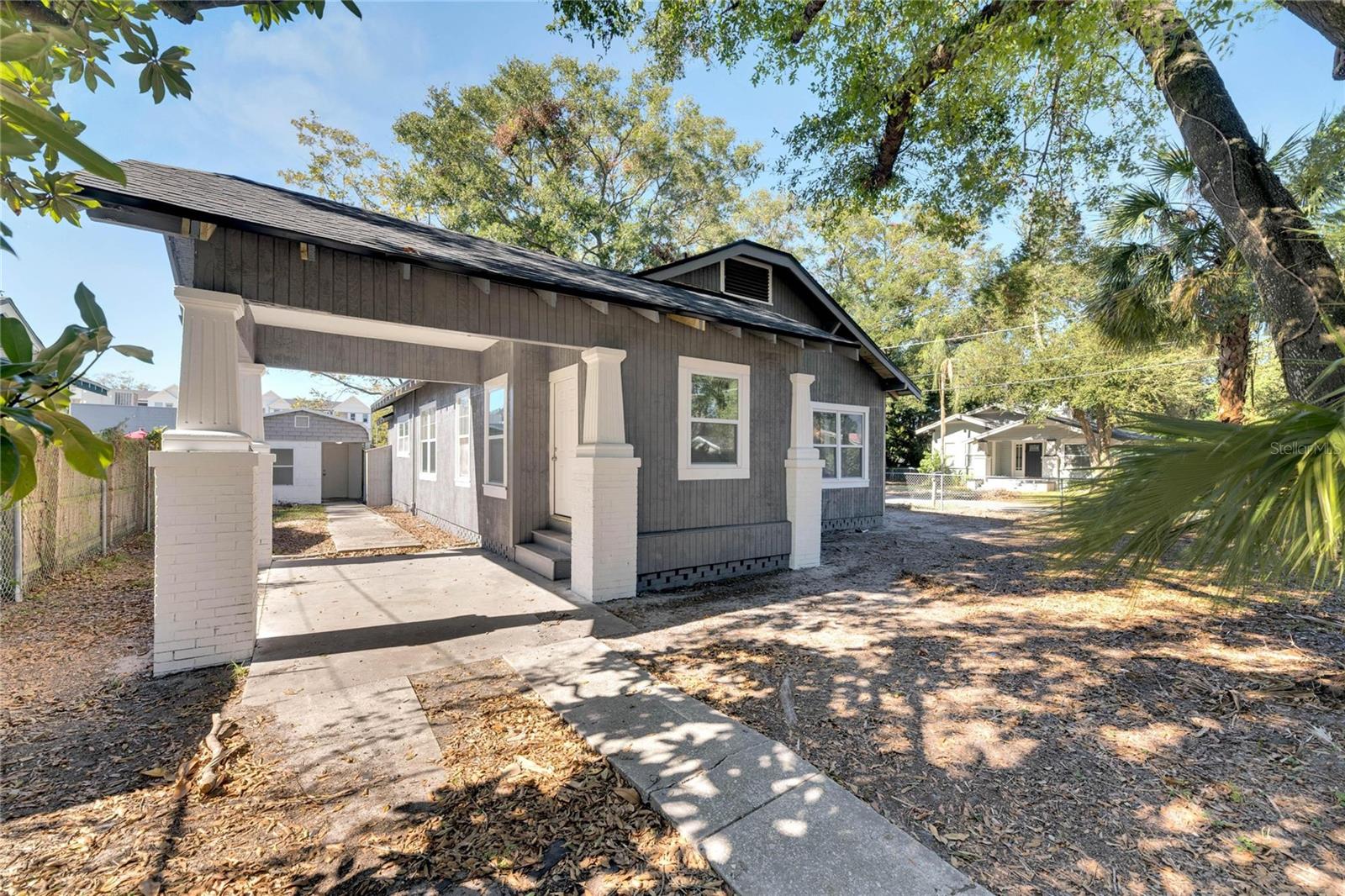 907 E NORTH BAY ST, TAMPA, FL, 33603