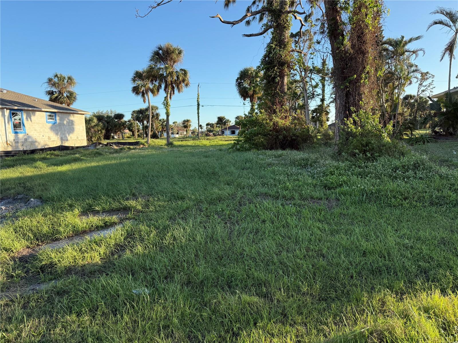 57 MARK TWAIN LN, ROTONDA WEST, FL, 33947