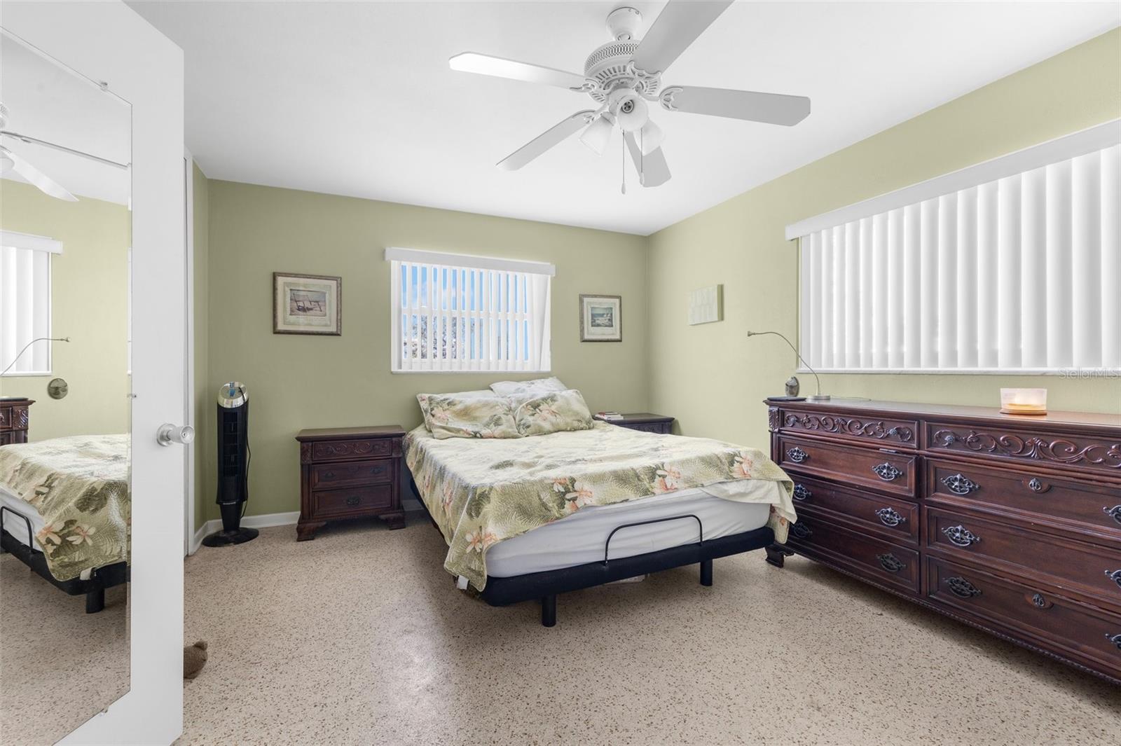 1711 PATLIN CIR S, LARGO, FL, 33770