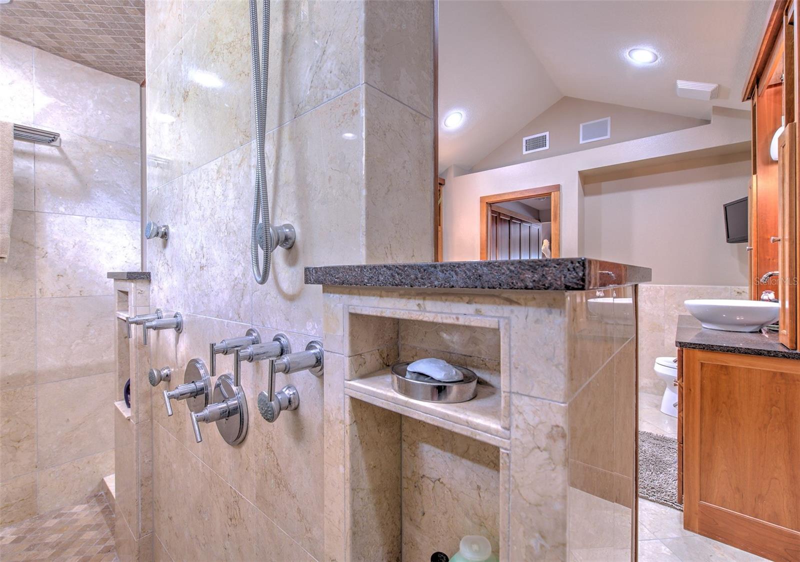 3922 CEDAR CAY CIR, VALRICO, FL, 33596
