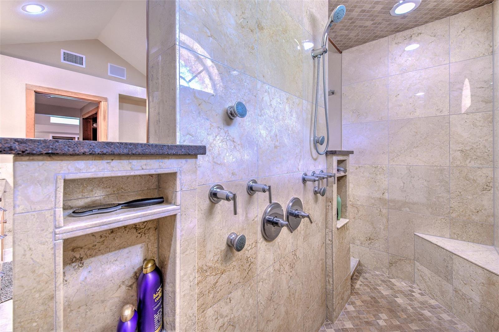 3922 CEDAR CAY CIR, VALRICO, FL, 33596