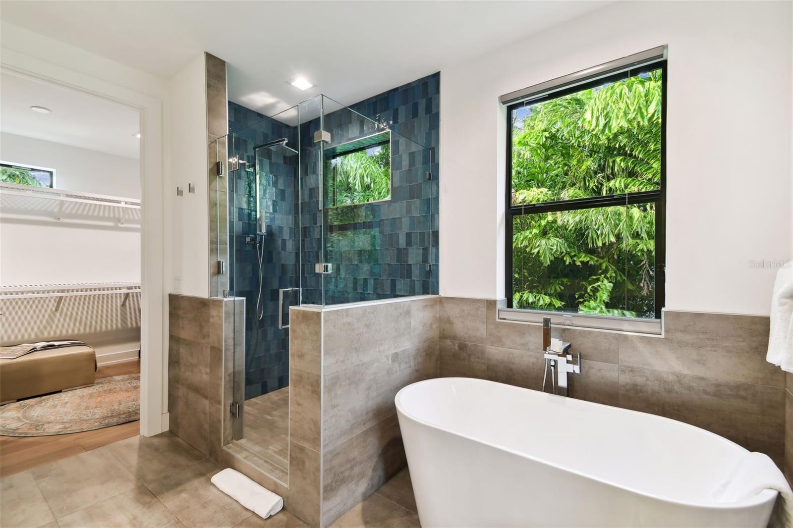 2803 W AQUILLA ST, TAMPA, FL, 33629