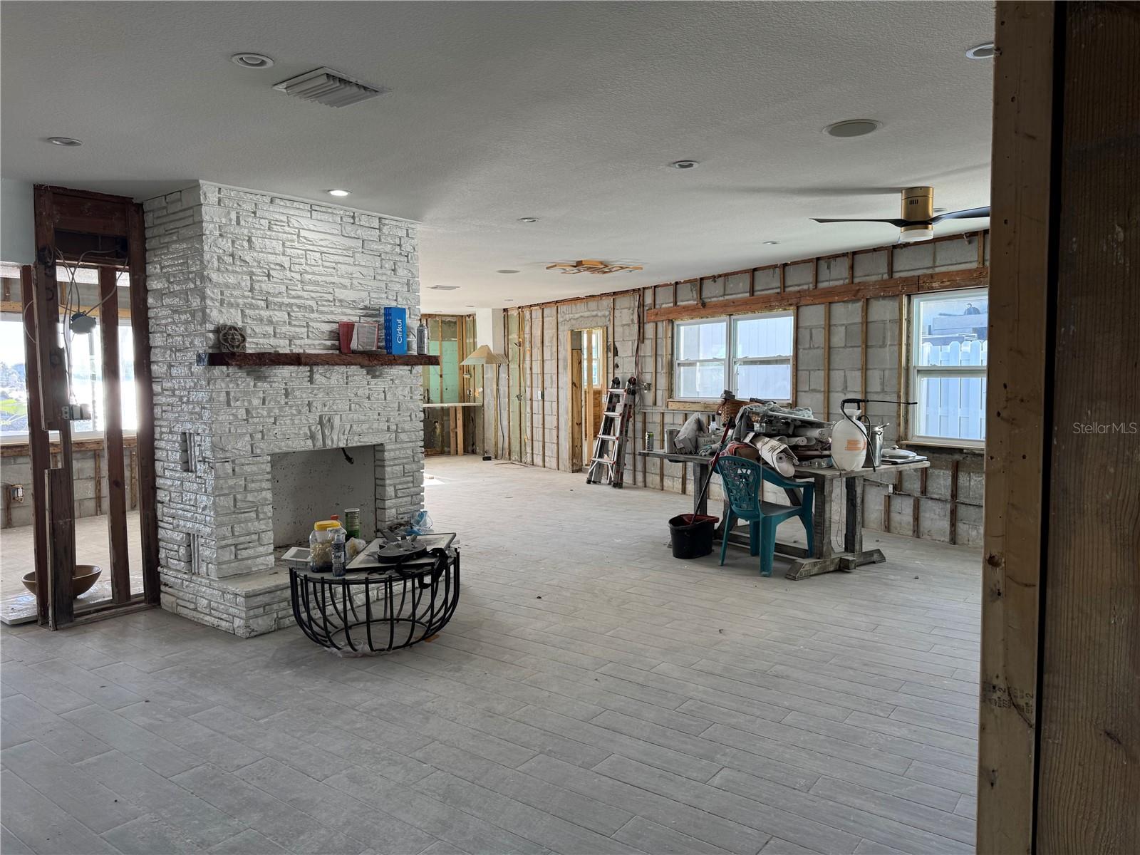 803 BAY POINT DR, MADEIRA BEACH, FL, 33708