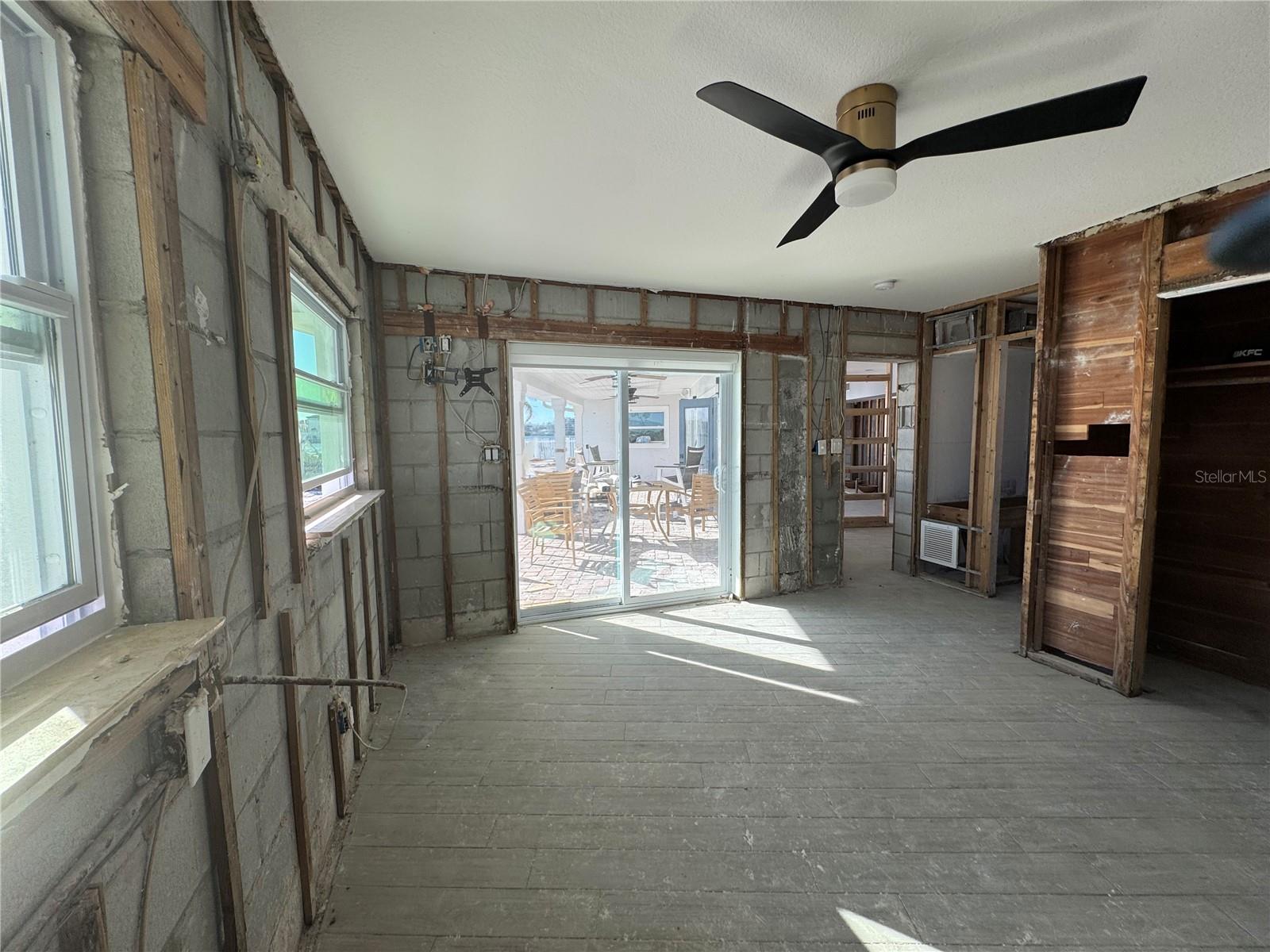 803 BAY POINT DR, MADEIRA BEACH, FL, 33708