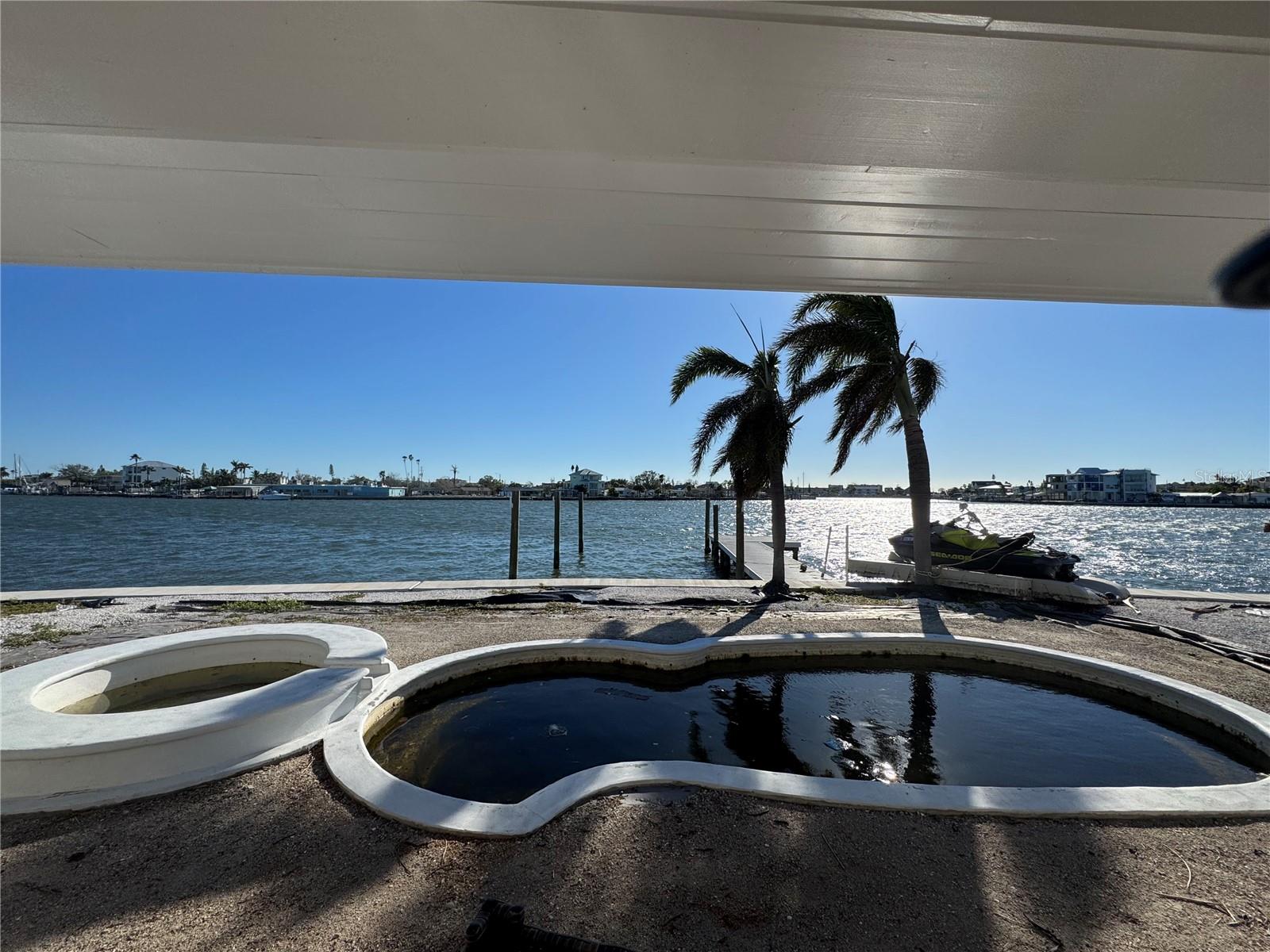 803 BAY POINT DR, MADEIRA BEACH, FL, 33708
