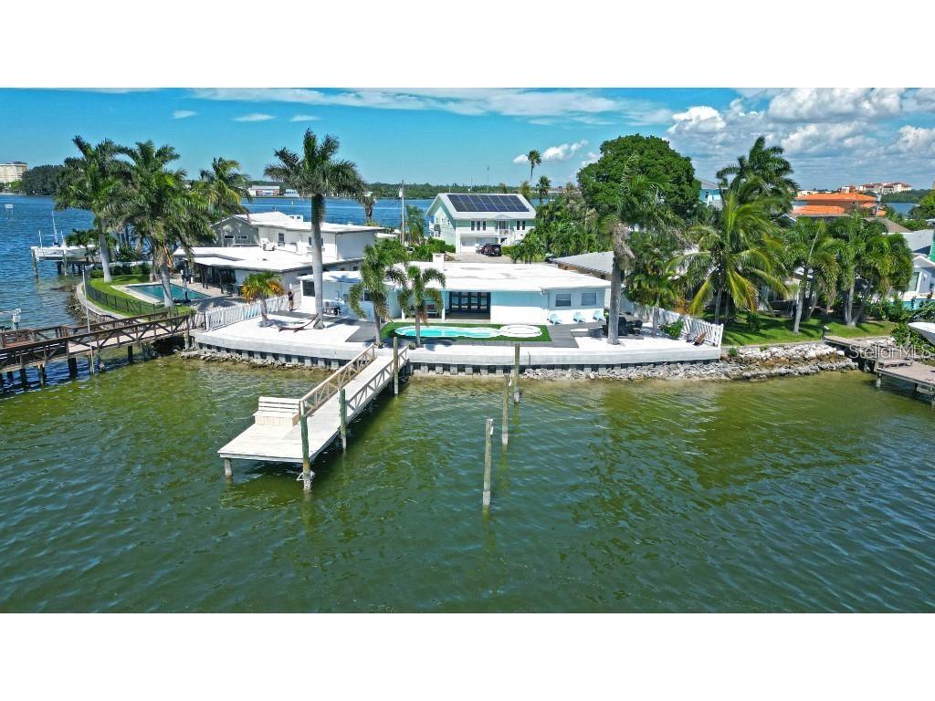 803 BAY POINT DR, MADEIRA BEACH, FL, 33708