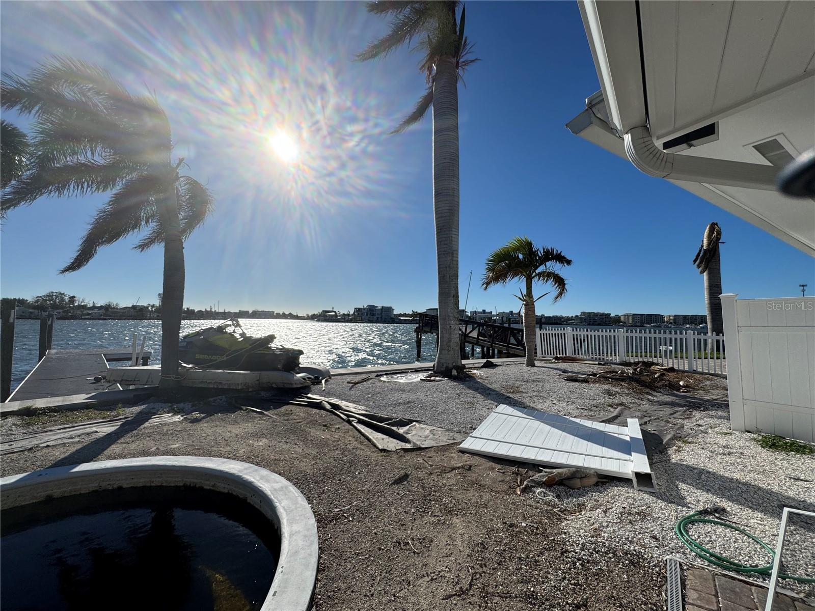 803 BAY POINT DR, MADEIRA BEACH, FL, 33708