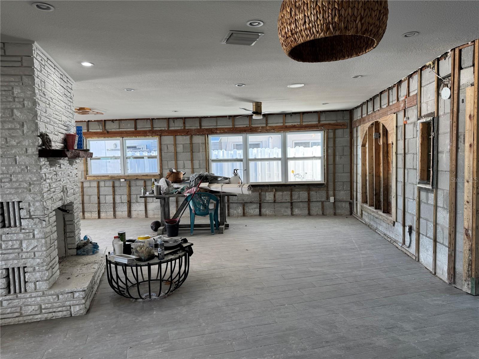 803 BAY POINT DR, MADEIRA BEACH, FL, 33708