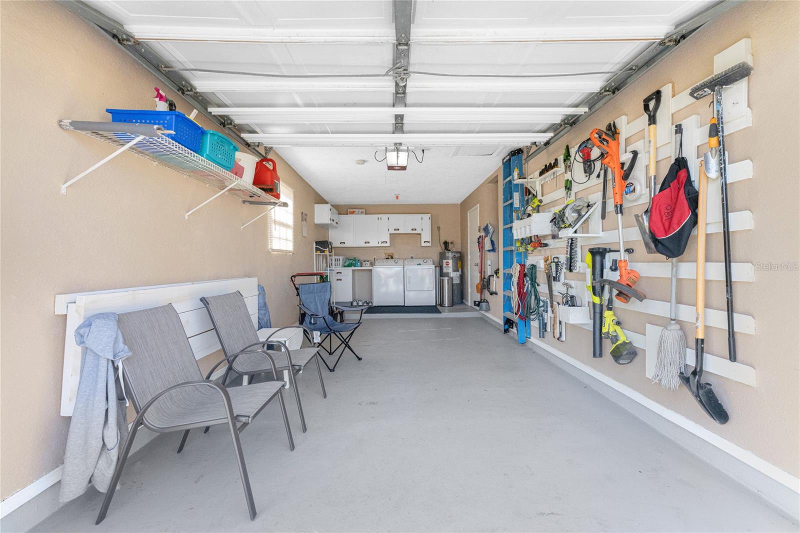 6379 COLISEUM BLVD, PORT CHARLOTTE, FL, 33981