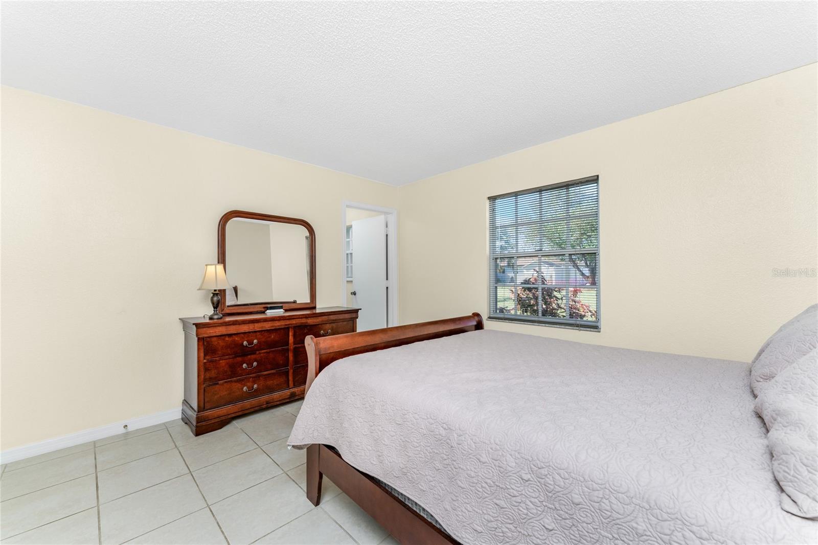 6379 COLISEUM BLVD, PORT CHARLOTTE, FL, 33981