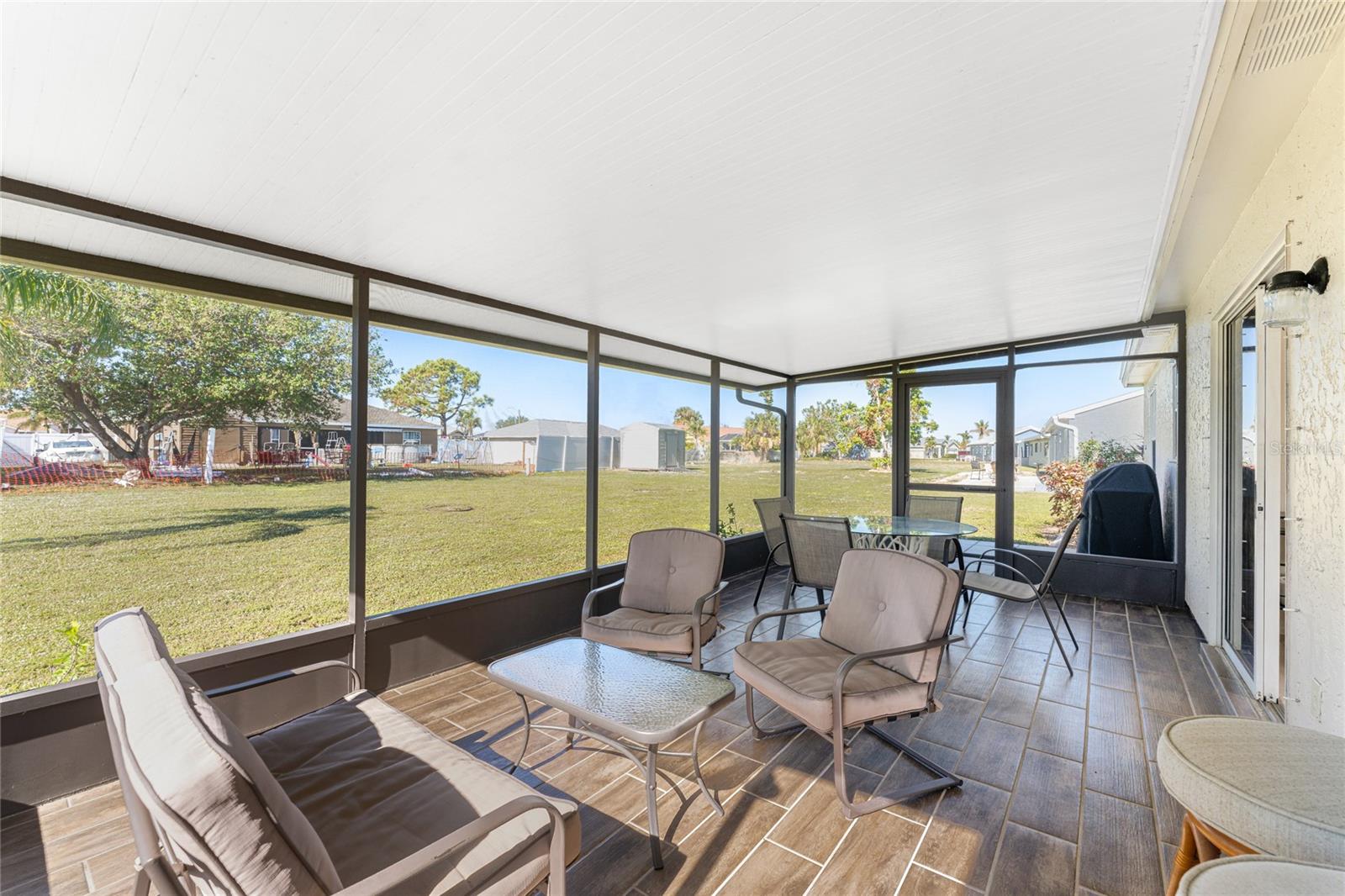 6379 COLISEUM BLVD, PORT CHARLOTTE, FL, 33981