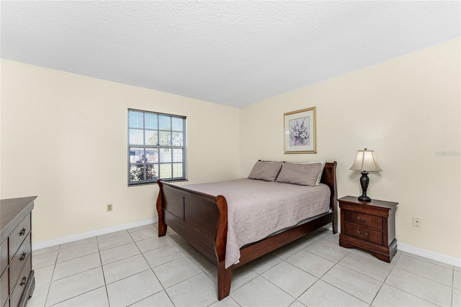 6379 COLISEUM BLVD, PORT CHARLOTTE, FL, 33981