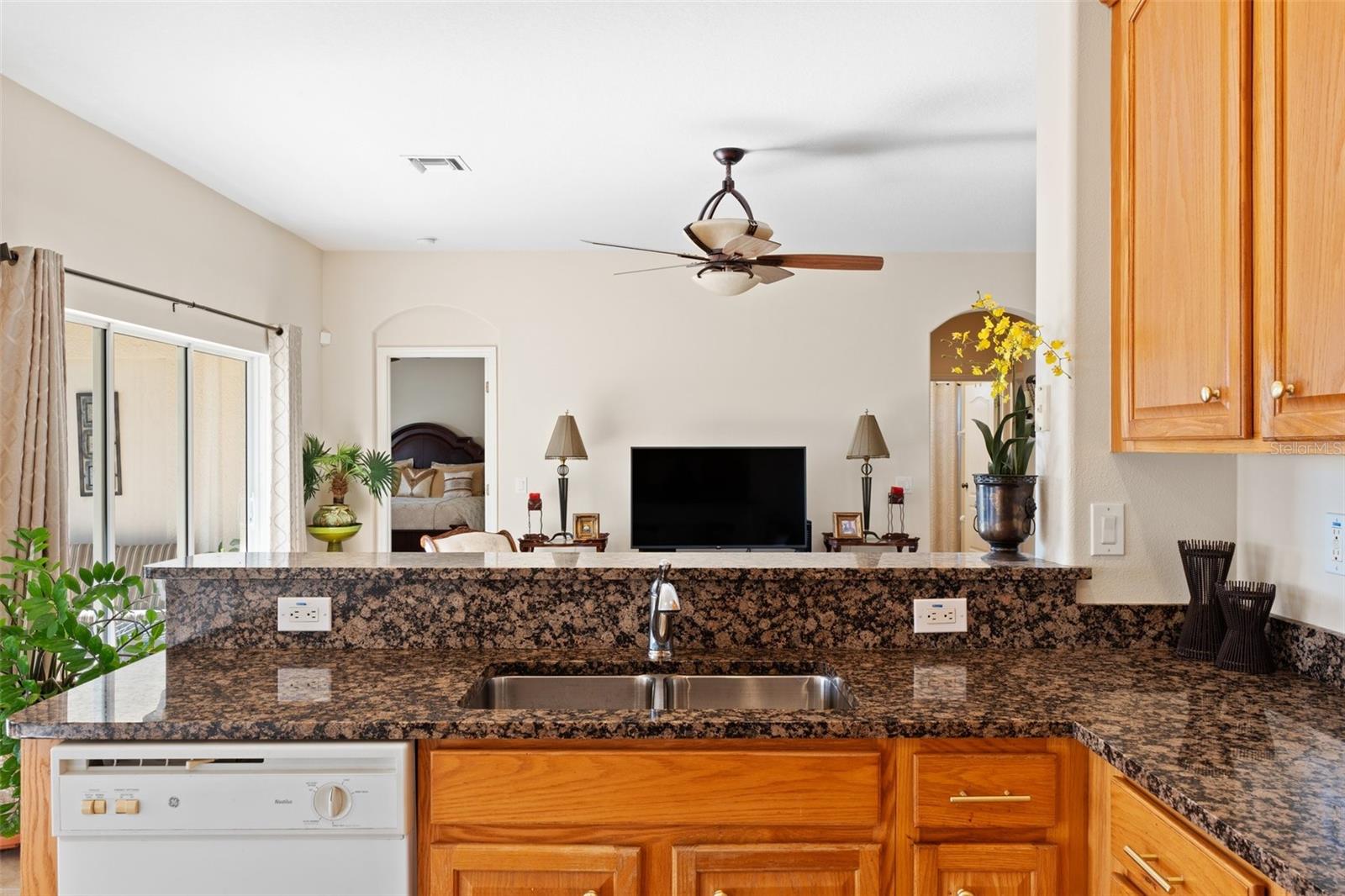 2764 SUNCOAST LAKES BLVD, PORT CHARLOTTE, FL, 33980