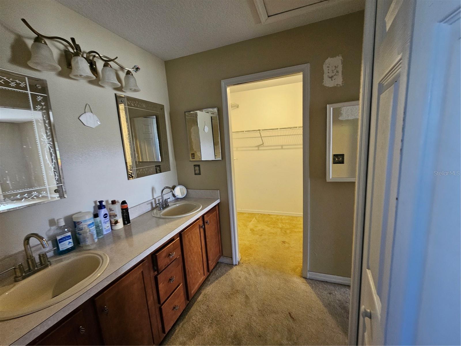 4240 FORT COURAGE CIR, KISSIMMEE, FL, 34746