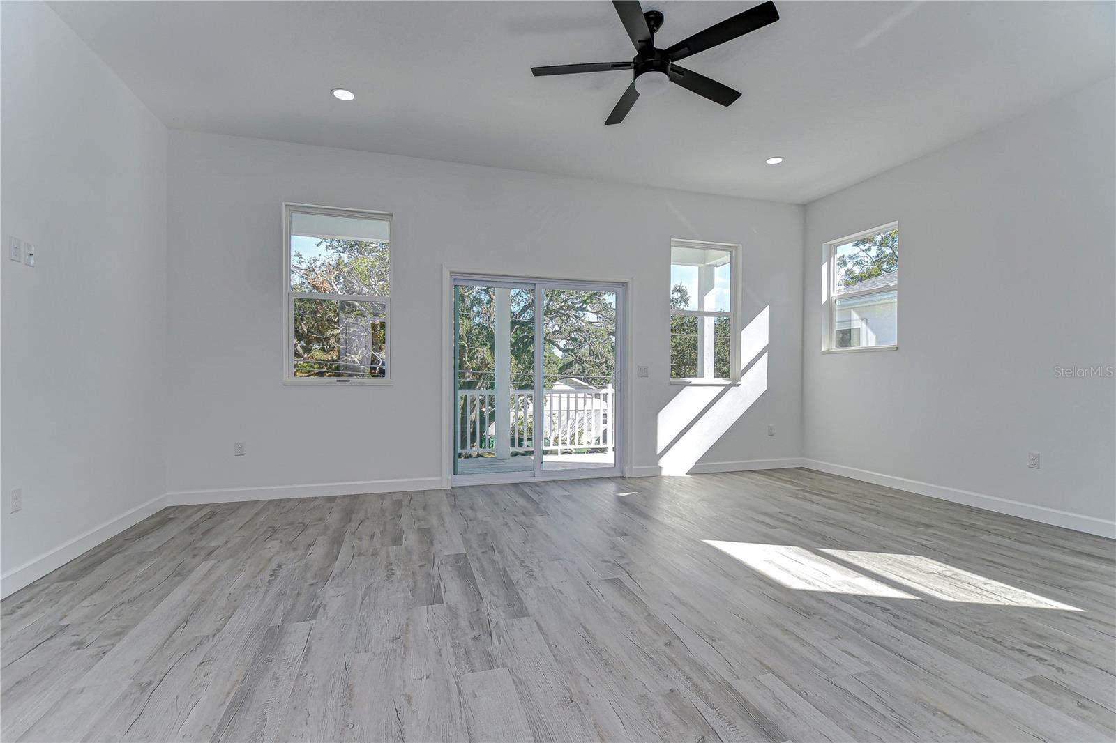 515 ELM ST, SAFETY HARBOR, FL, 34695