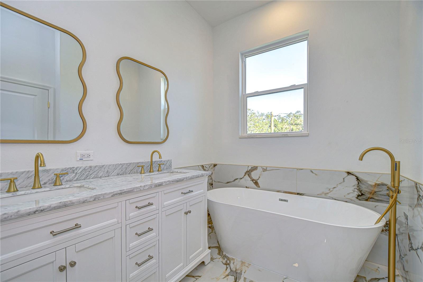 515 ELM ST, SAFETY HARBOR, FL, 34695