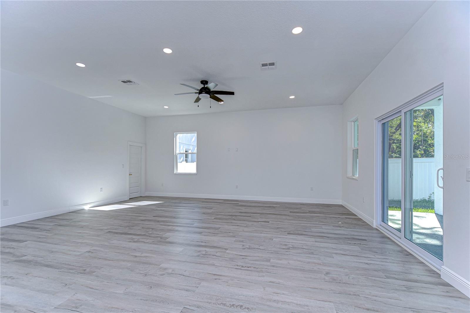 515 ELM ST, SAFETY HARBOR, FL, 34695