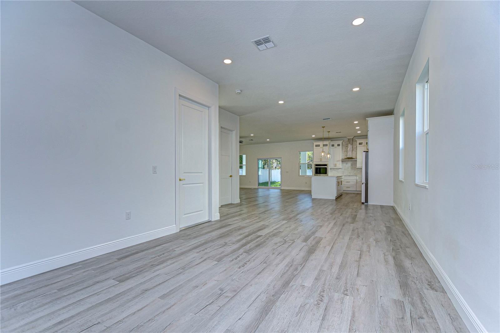 515 ELM ST, SAFETY HARBOR, FL, 34695