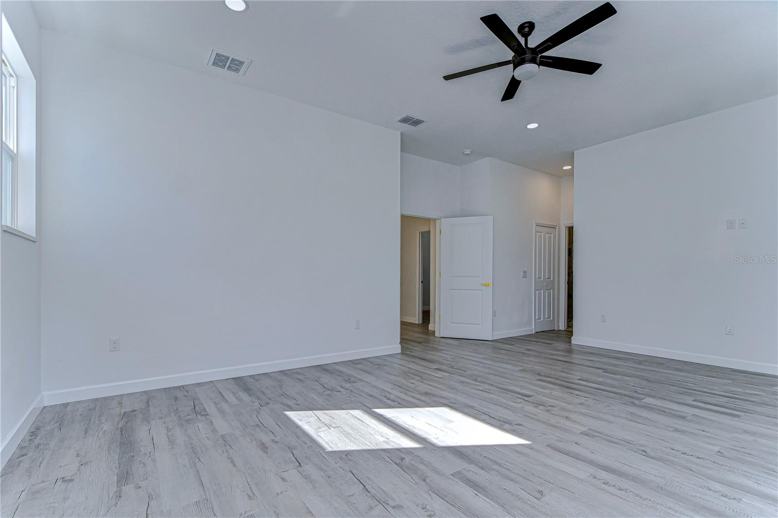 515 ELM ST, SAFETY HARBOR, FL, 34695