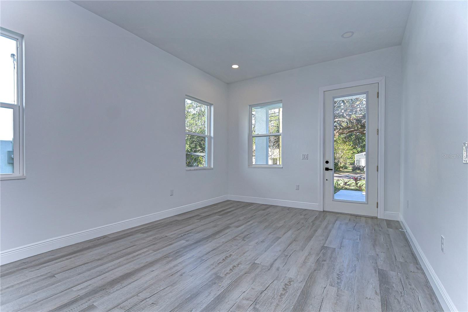 515 ELM ST, SAFETY HARBOR, FL, 34695