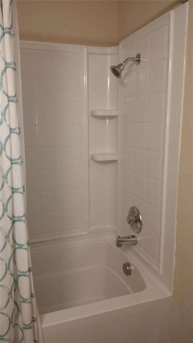1113 68TH AVENUE DR W #22, BRADENTON, FL, 34207