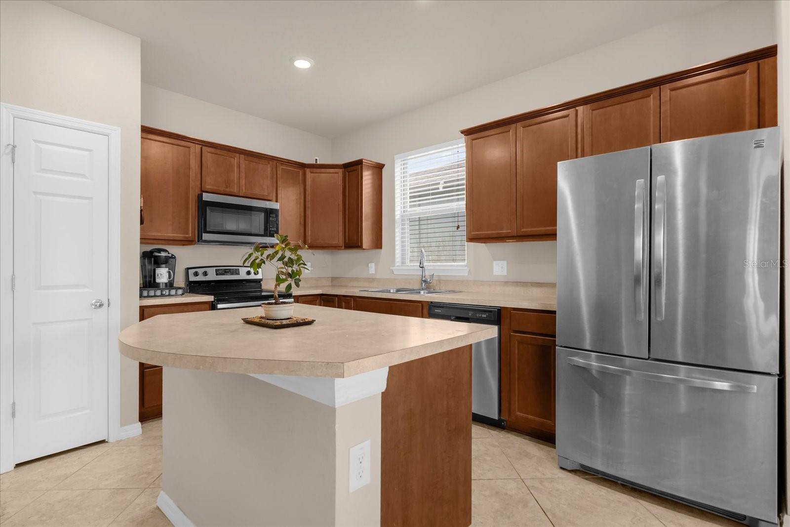 535 CITRUS ISLE BLVD, DAVENPORT, FL, 33837