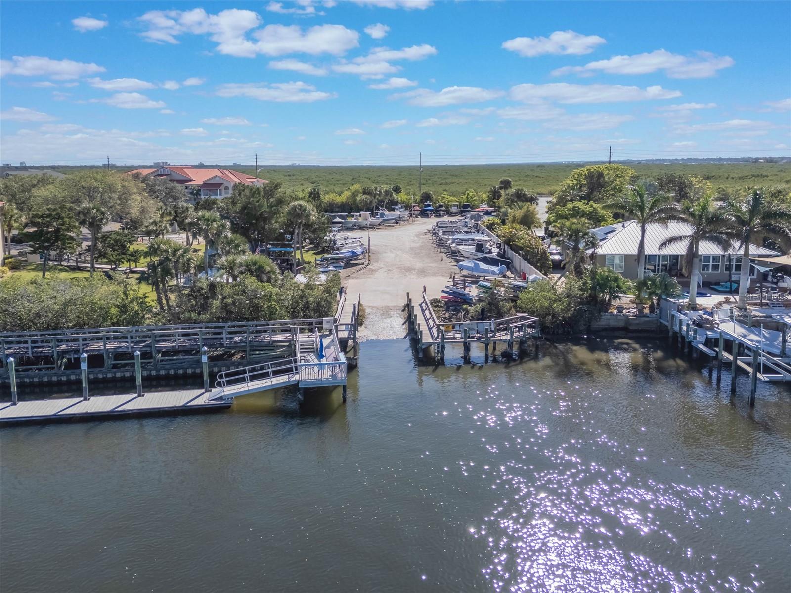 460 BOUCHELLE DR #305, NEW SMYRNA BEACH, FL, 32169
