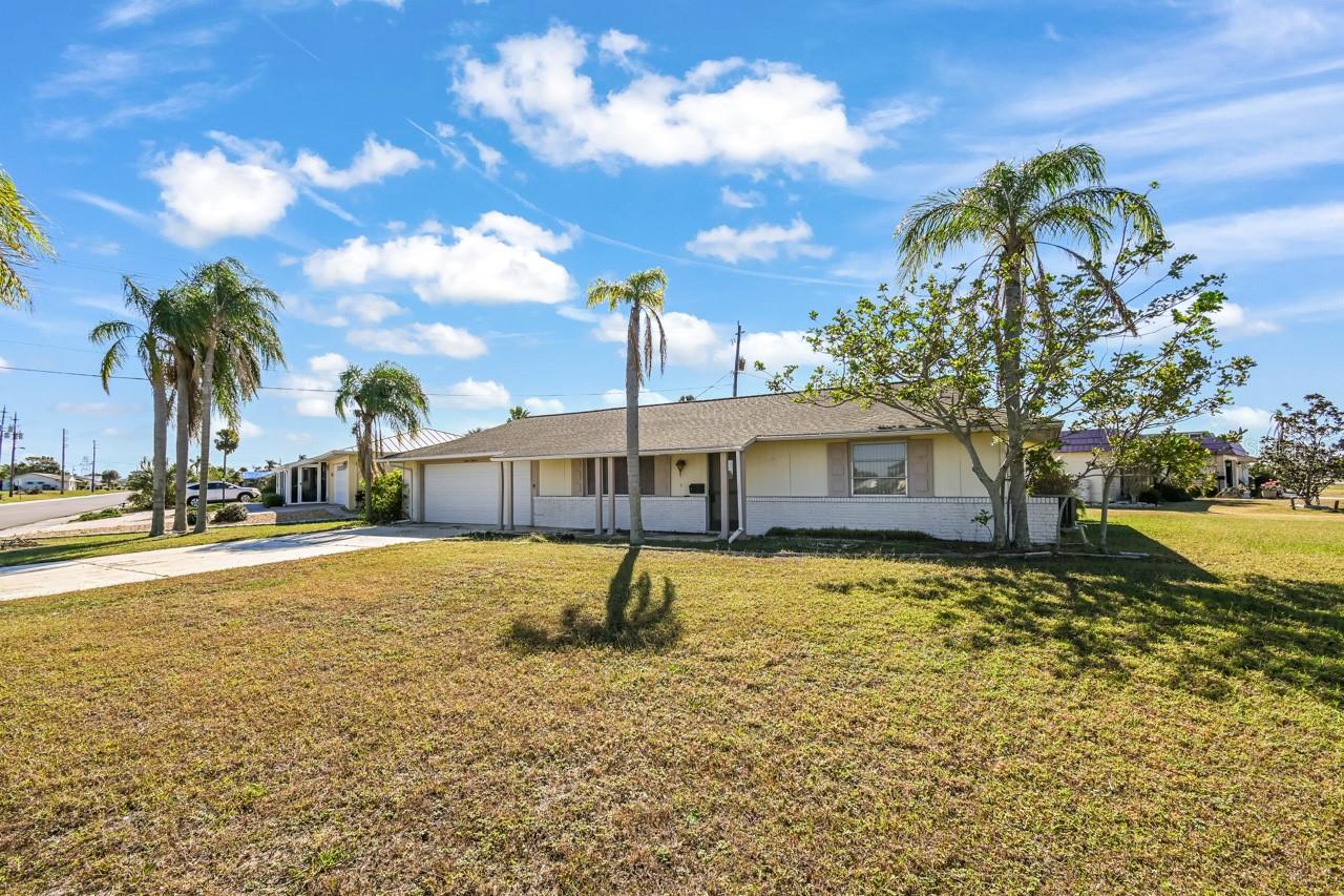 1618 CHERRY HILLS DR, SUN CITY CENTER, FL, 33573